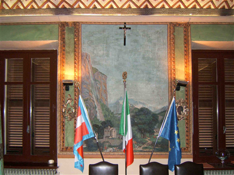 Le tre bandiere: Regione Piemonte, italiana e dell'Unione Europea