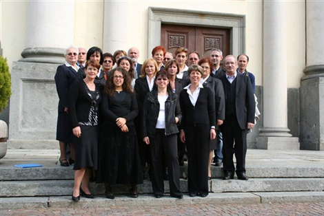 Foto di gruppo del Coro, in partenza per Piossasco