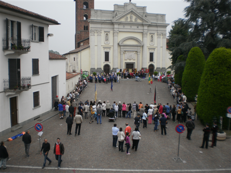 Piazza Castello pronta per il Palio della Robiola