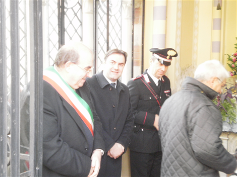Il Sindaco Riu, il Consigliere Regionale Gregorio e il Luogotenente Amoroso