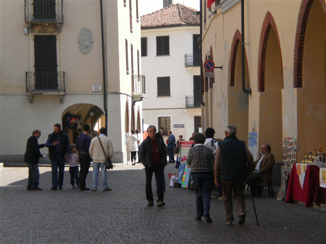 Altra veduta dei portici medievali