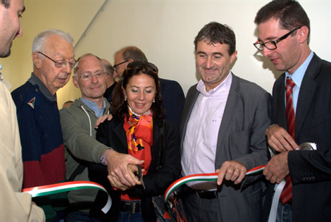 Taglio del nastro dell'archivio storico