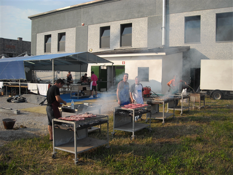 Preparativi per la grigliata - Festa d'Estate 2010