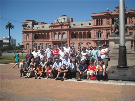 Di fronte alla Casa Rosada
