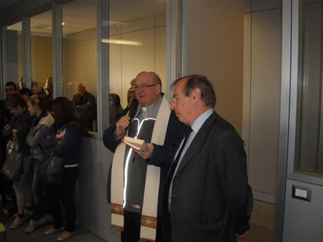 Don Tonino e il sen. Pietro Marcenaro all'inaugurazione della Casa delle Associazioni di Caramagna Piemonte